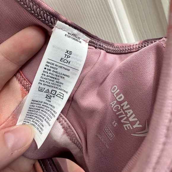 Old Navy Pink and Purple Activewear set- shorts/leggings small and bra XS - Picture 15 of 16